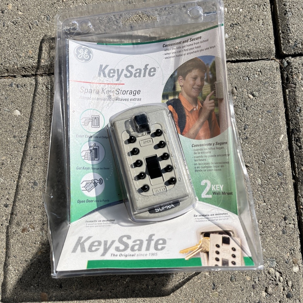 White GE Access Point KeySafe Original 2 Key Spare Key Storage Wall Mount